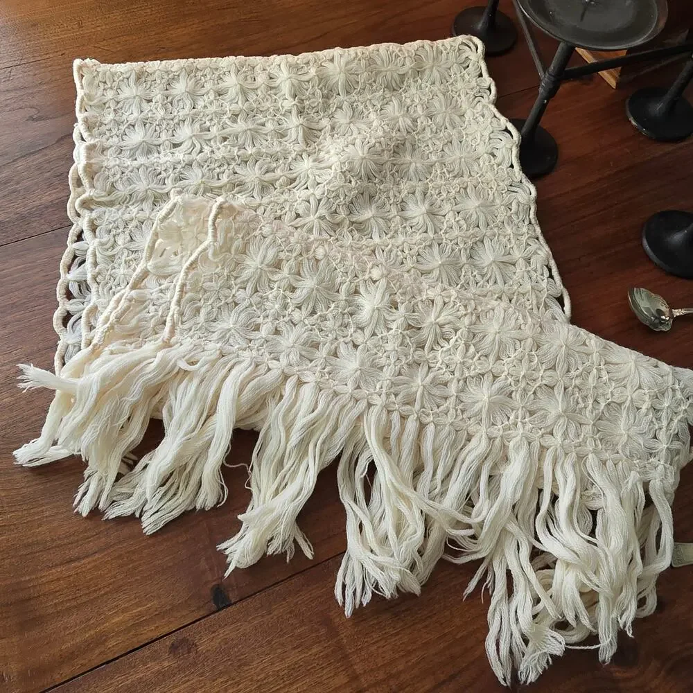 Vintage Hand Made Scarf Women's Cream Fringed Edge Grannycore Cottagecore Boho